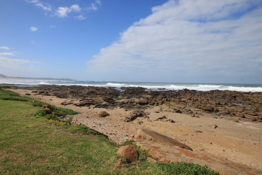 2 Bedroom Property for Sale in Kidds Beach Eastern Cape